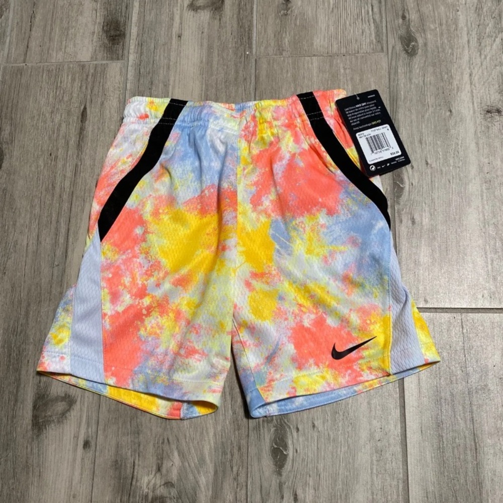 * Nike Dri Fit Boys Shorts